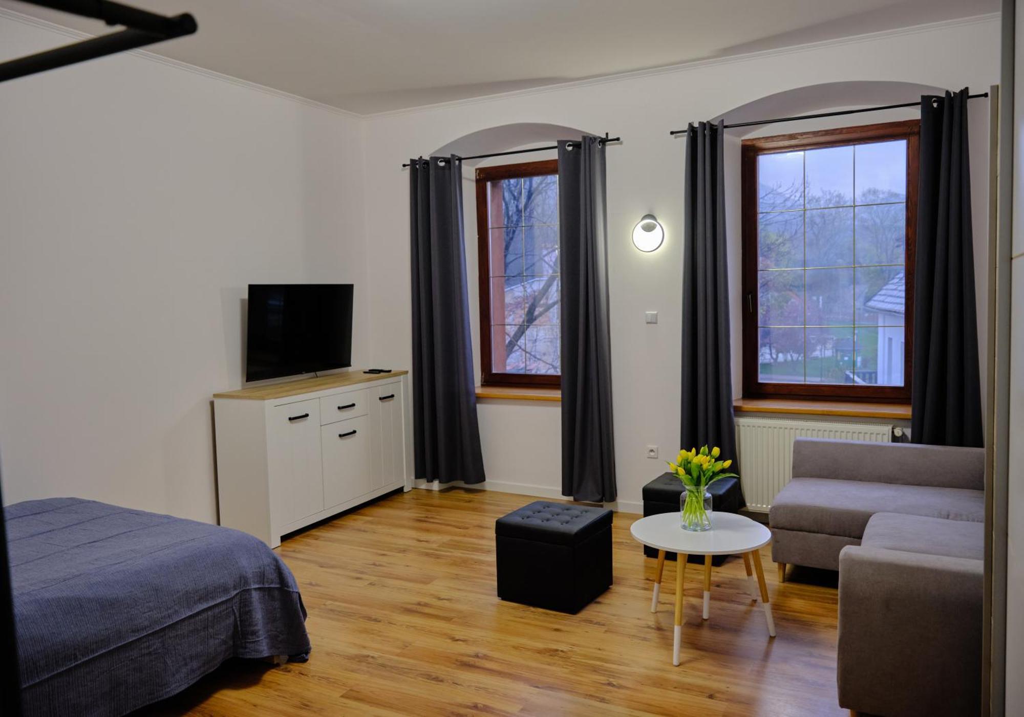 Urania Apartamenty Kowary Cameră foto